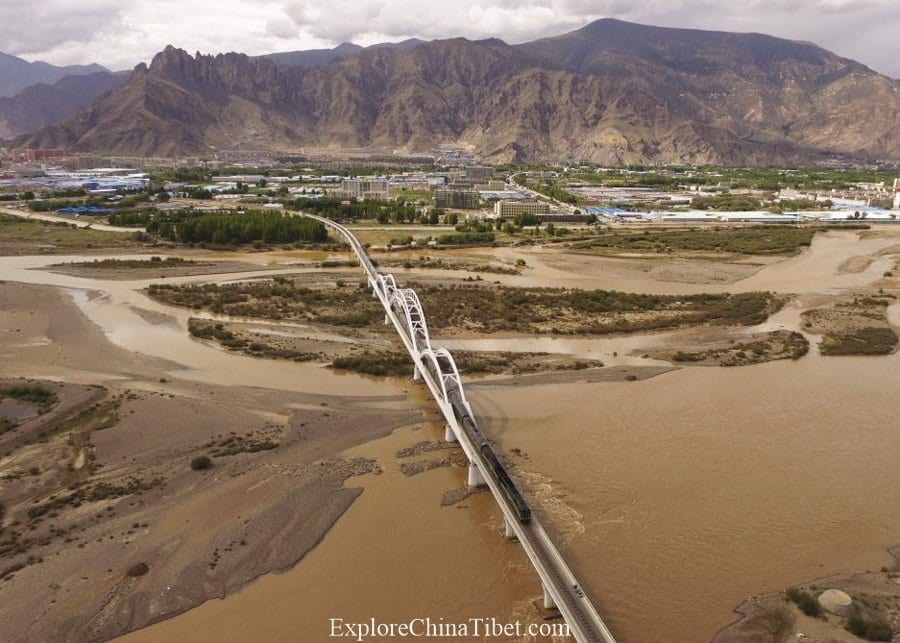 The Qinghai-Tibet Railway Train Travel-13