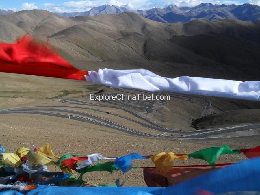 Way to Mt. Everest base camp road overview